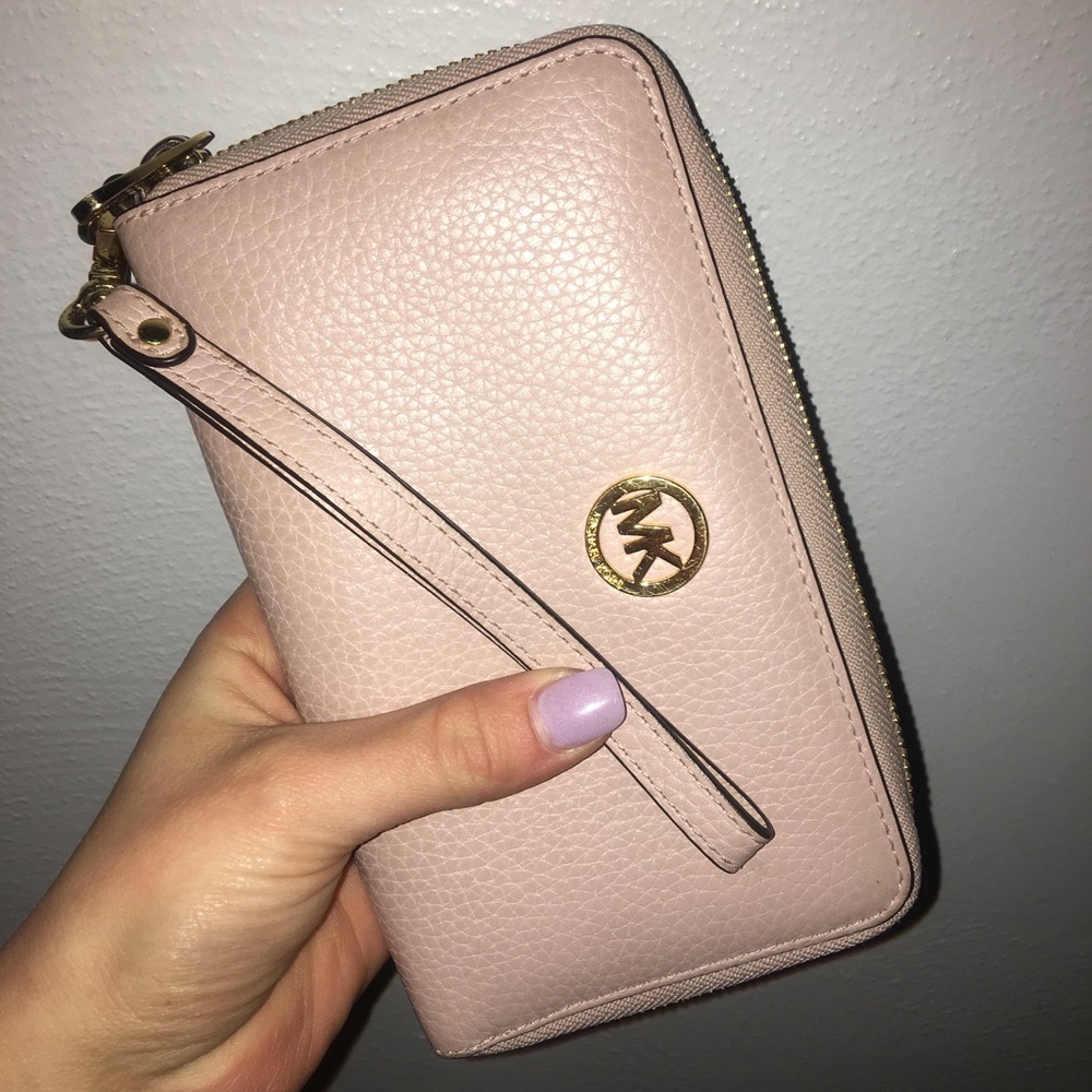 Wristlet - Picture 5 of 5